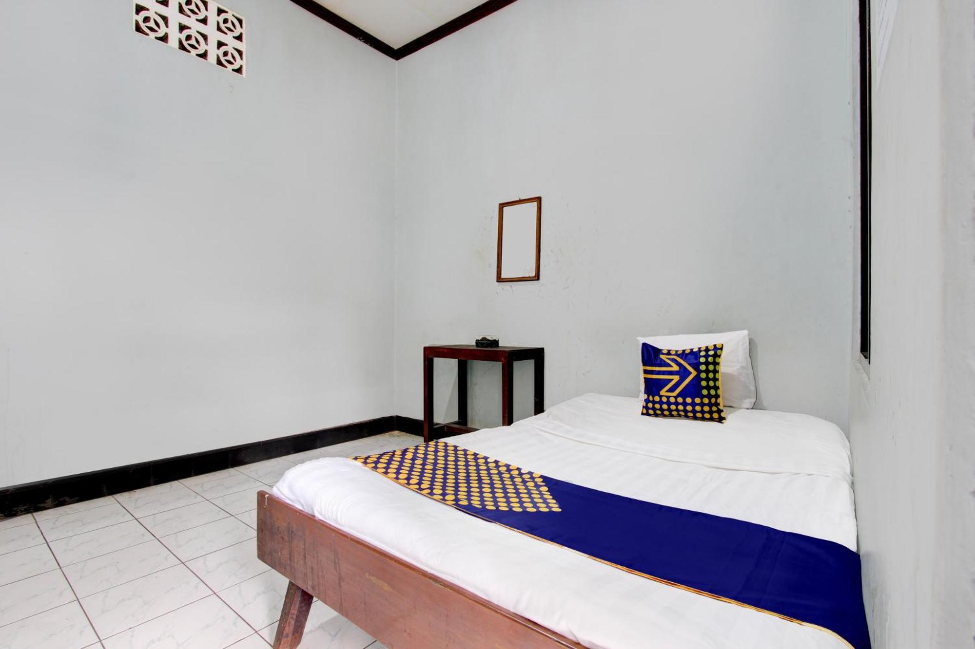 Spot On 94085 Hotel Agung Purwokerto Exterior photo