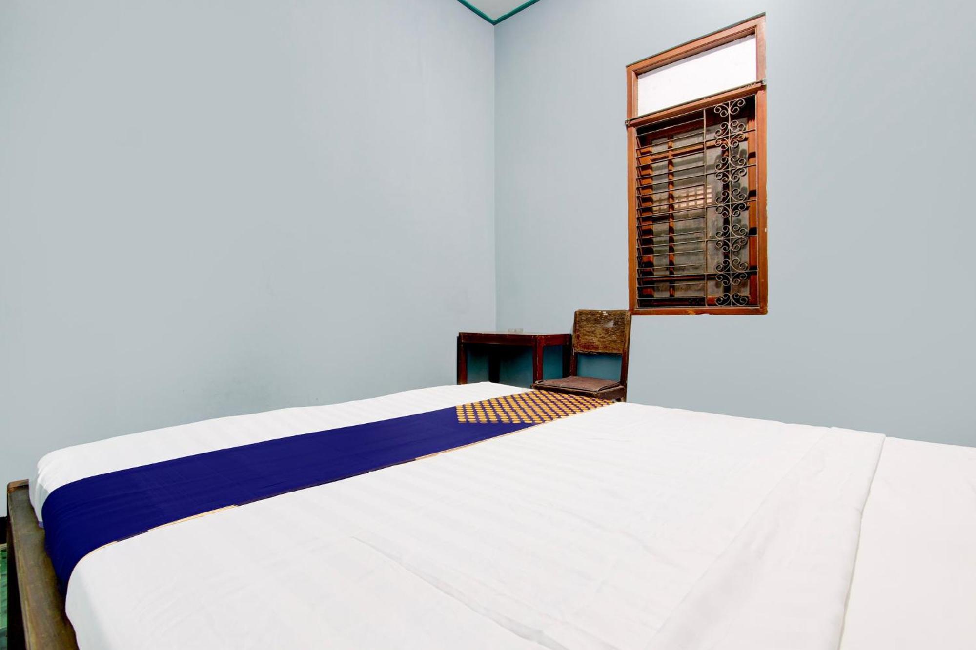 Spot On 94085 Hotel Agung Purwokerto Exterior photo