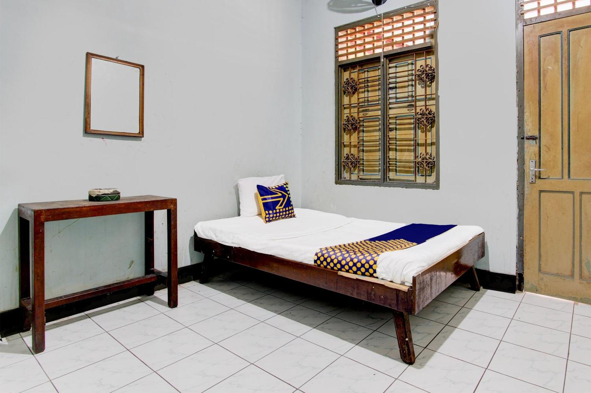 Spot On 94085 Hotel Agung Purwokerto Exterior photo