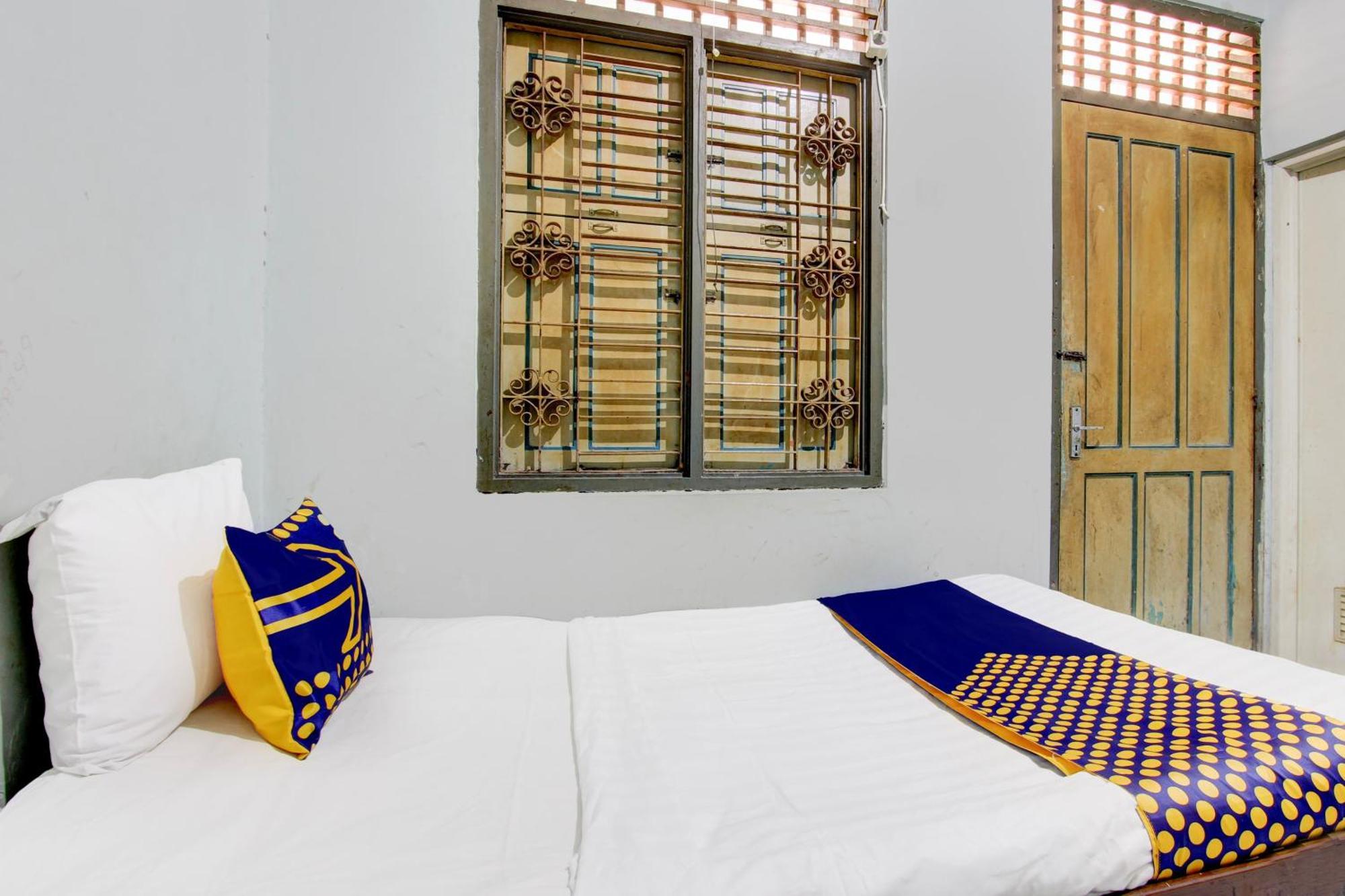 Spot On 94085 Hotel Agung Purwokerto Exterior photo